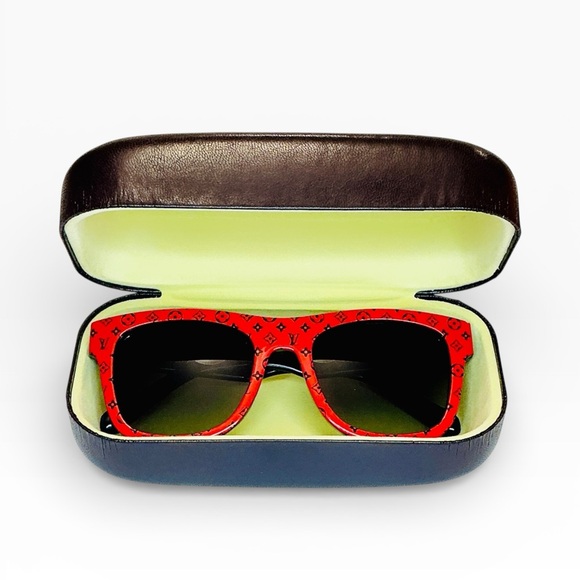 Louis Vuitton Blade Sunglasses LV Red and Black with Gold Accents - Picture 7 of 9